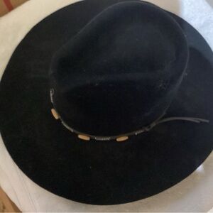Men’s cowboy hat, black 7 1/8, BRONCO brand.